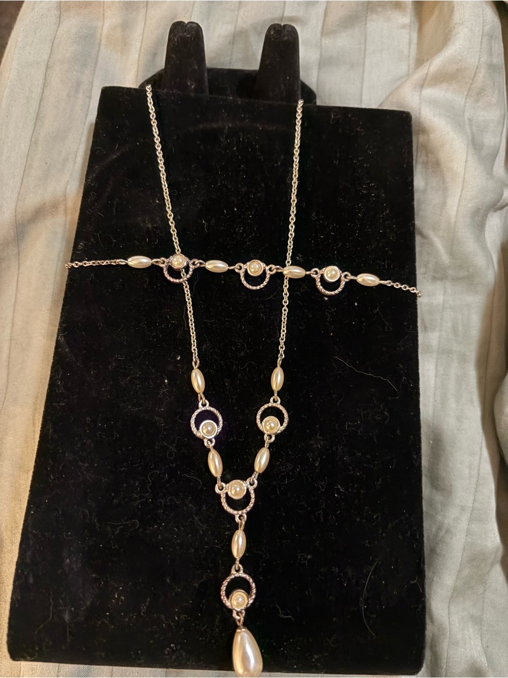 Elegant Pearl and Silver Drop Y Necklace - White. Also bracelet and earrings